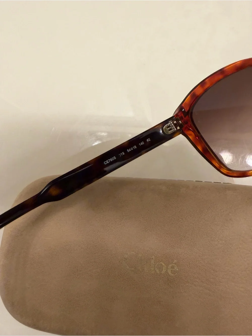 Chloe Tortoiseshell Cat Eye Sunglasses - Brown Gradient Lenses